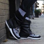 Nike Women's Roshe Two Hi Flyknit Leather Boots size 10 Photo 0