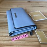 Michael Kors Wallet Photo 3