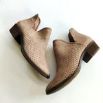 Lucky Brand Boots Womens 7.5 M Bashina Ankle Booties Beige Leather Block Heels Photo 2