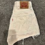 Levi’s 501 Shorts Photo 0