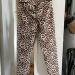 Zyia Active Leopard Scrunch Butt 7/8 Length Leggings Photo 7
