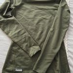 Under Armour Shirt Photo 0