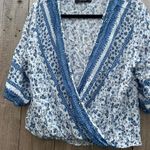 Blue & white floral overlap top by blue b collection size small‎ Photo 3