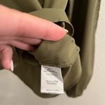 Lovers + Friends  Daydream Long Open Sleeves Top Green Small Photo 4