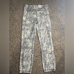 Lululemon Invigorate High-Rise Crop 23" Gritstone White Opal Multi size 6 Photo 3