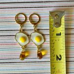 Handmade Kawaii funny funky sunny side up eggs & amber color teardrop glass beads dangle earrings🍳💛 Photo 3