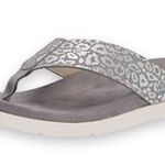 Spenco Orthotic Thong Sandals in Grey Shimmer Cheetah Print 9.5 Gray Photo 1