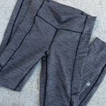 Lululemon Leggings Black and White Photo 1