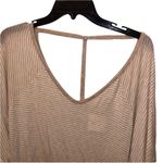 None Cute Cream and White Tee Shirt Blouse - Size Large Photo 1