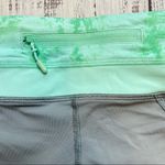 Lululemon Run Inspire Crop ll. Size 6. Photo 4