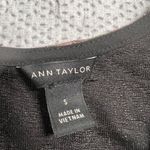 Ann Taylor Mauve Pink Leaf Print Metallic Shimmer Peplum Tank Top Size Small EUC Photo 2