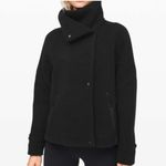 Lululemon  Show me the Sherpa Black Moto quilted panels jacket size 4 Photo 14