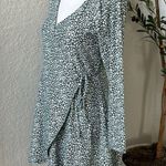 Hollister Women’s Long Sleeve Wrap Floral Mini Dress Size Medium Photo 5