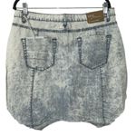 One Teaspoon  Acid Wash Lightweight Harem
Shorts(Size 26) Photo 4