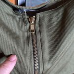 Missguided NWT  Olive Green Ribbed Zipper Crop Top Size 6 Photo 2