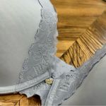 Natori  Bra 34DD Lavender Lace Underwire Lightly Lined Demi Gold Hardware Photo 3