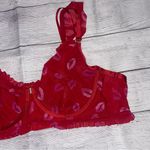 Torrid  Unlined Underwire Mesh Red Lips Ruffle Bra Photo 3