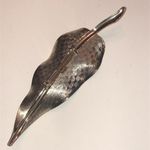 Vintage Satin Textured Silver Tone Blue CZ Rhinestone Leaf Brooch Shoulder Pin Photo 2