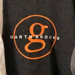 2017 Garth Brooks World Tour Women's Full Zip Gray Orange Hoodie Size 2X Black Photo 1