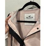 Hollister White Pink Black Windbreaker Photo 3