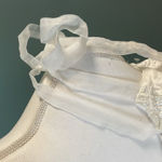 Lulus  Jacquard White Floral sleeveless or tie sleeve knee length bridal wedding Photo 2