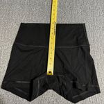 Everlane Perform Bike Shorts Photo 11