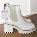 Sam & Libby  Womens 7 Lennon Vanilla Ivory Lug Sole Side Zip Chelsea Boots NEW Photo 0