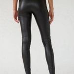 Wilfred Free Aritzia -  Faux Leather Skinny Leggings in Black Photo 5