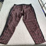 Shoulder Black and Pink Patterned Women's Cropped Silk Dress Pants Size 36 Photo 4