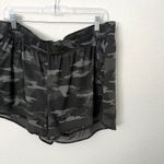 Athleta [] Printed Mesh Racer Run Short 4" Camo Print Workout Camouflage Size XL Photo 9