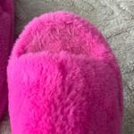 Rue 21 Women’s hot pink fuzzy slippers Photo 4