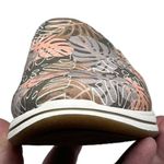 Clarks Women's 7.5 Breeze Shore Mule Olive Green Fern Leaves Photo 12