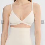 Aritzia  Original Contour Triangle Bralette Large NWT Photo 0