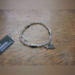 Chic Silver Star Charm Bracelet Photo 1