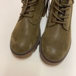 Universal Threads Aveline hiking boots- A4 Photo 3