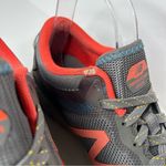 New Balance  Gray and orange Athletic Shoes 9 Fresh Foam Photo 5