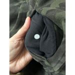 Lululemon Women’s Scuba Full-Zip Hoodie Green Camo size 6 Photo 2
