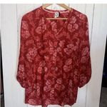 Anthropologie  Akemi + Kin Shirt Red Size L Photo 3