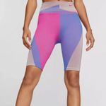 Nike  Sculpt Icon Clash Biker Shorts Photo 4