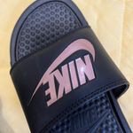 Nike Women’s Slides Photo 2