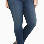 Torrid | Luxe Skinny Dark Wash Stretch Denim Jeans Sz. 24 Regular Photo 0