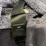 The North Face  Size Small Full Zip Sweater Photo 4