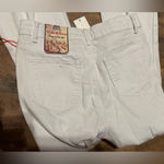 Elite Jeans  High Rise White Distressed Flare Jeans size 7-8 31 inseam nwt Photo 5