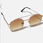 Cotton On - New round aviation sunglasses in amber Photo 1