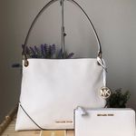 Michael Kors Set Photo 0