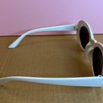 White Sunglasses Retro Sunglasses Photo 2