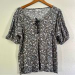 Maurice's 🦋  Floral Short Sleeve Puff Sleeve Blouse T-Shirt Large Lace Up Top Photo 1