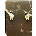 New! Astronaut and Star Asymmetrical Earrings White Photo 0
