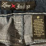 Love Indigo  Women’s Size 6 Blue Denim Shorts Embroidered Pockets cuff Hem casual Photo 8