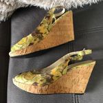 Tahari  Green Design Wedge Sandals S8 Photo 2